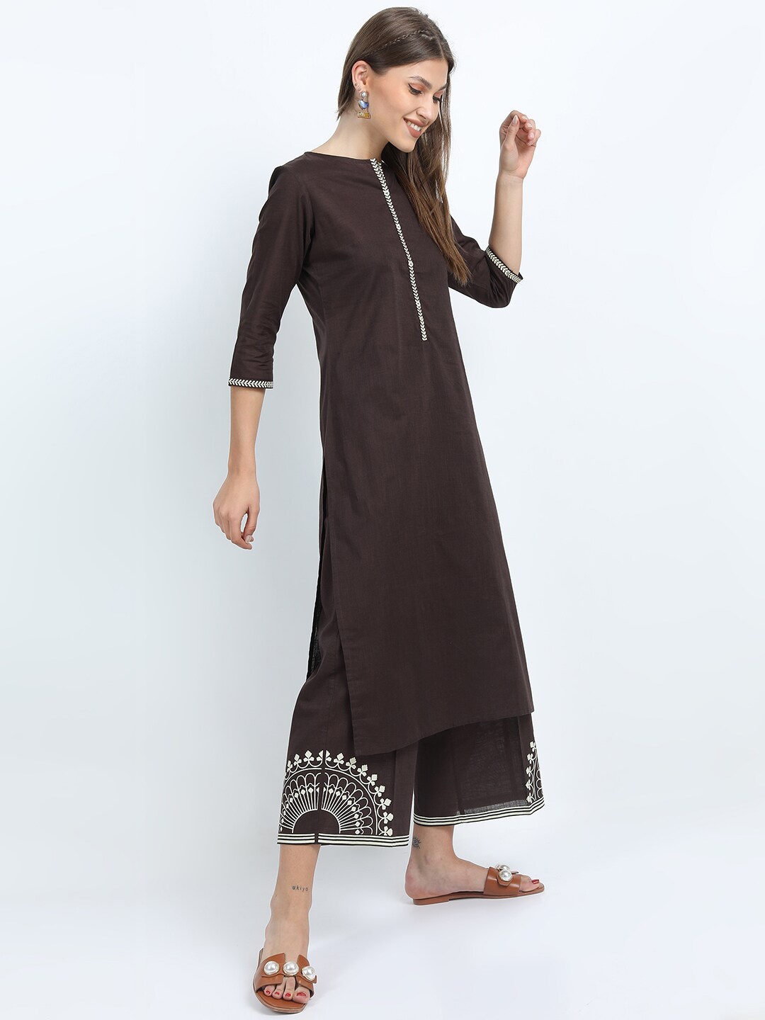 

Vishudh Women Brown Panelled Pure Cotton Kurta with Palazzos