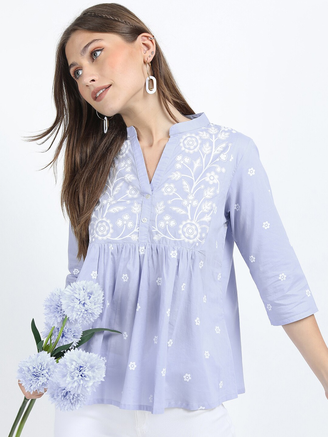 

Vishudh Blue & White Floral Print Mandarin Collar Pure Cotton Top