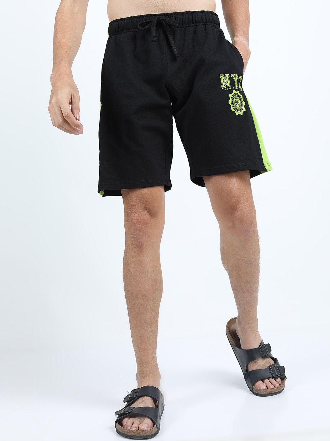 

HIGHLANDER Men Logo Printed Shorts, Black