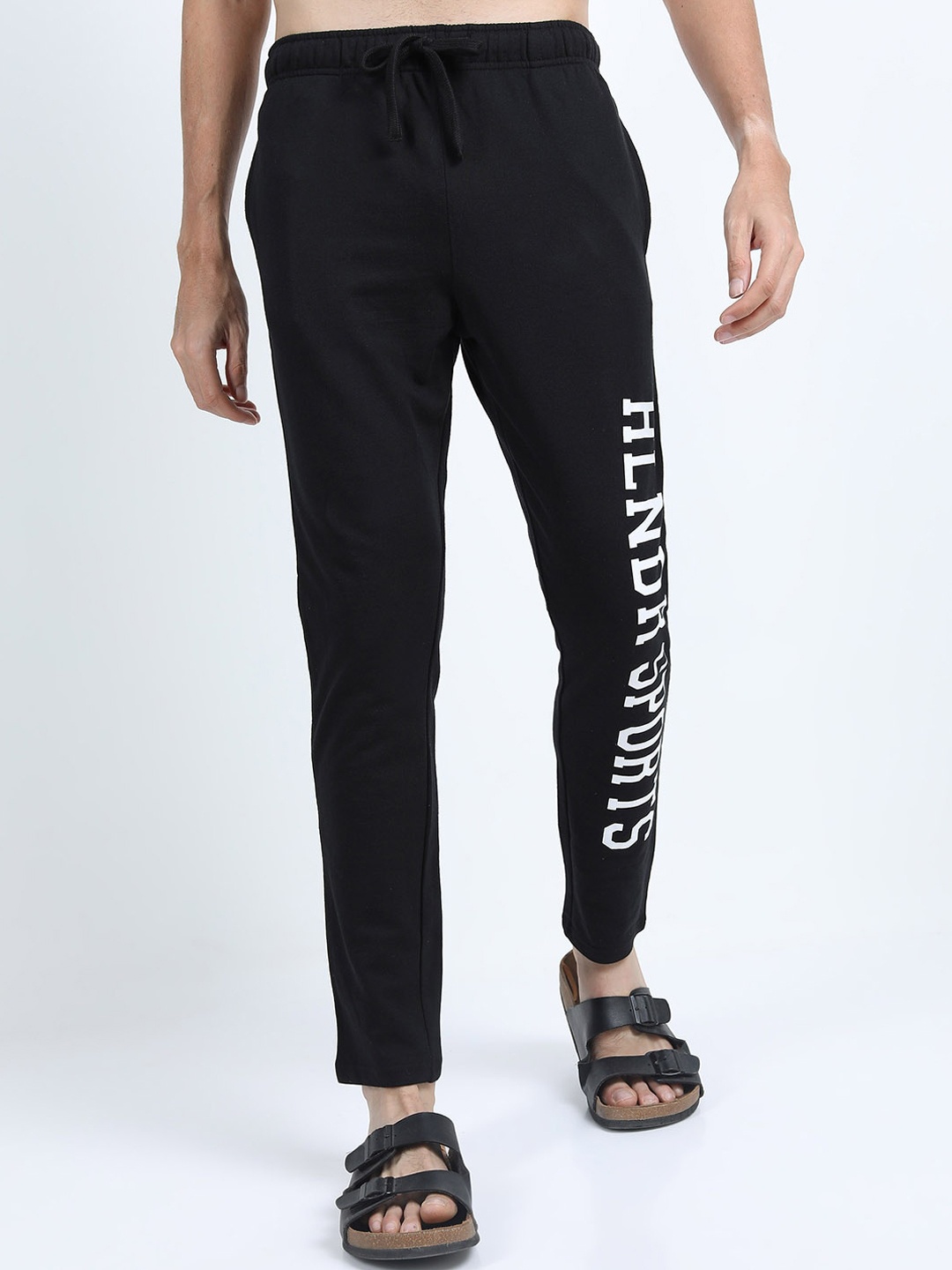 

HIGHLANDER Men Black Slim-Fit Track Pants