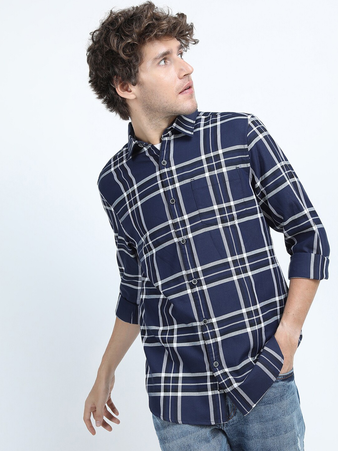 

HIGHLANDER Men Navy Blue Slim Fit Windowpane Checked Casual Shirt