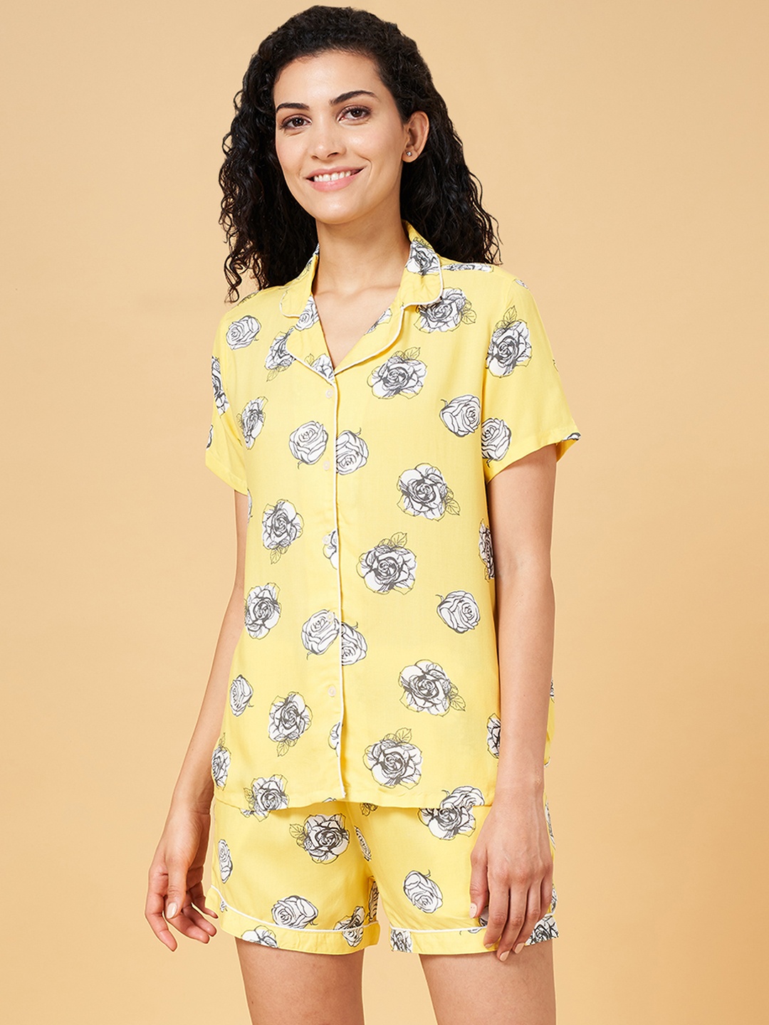 

Dreamz by Pantaloons Women Yellow & White Printed Night suit
