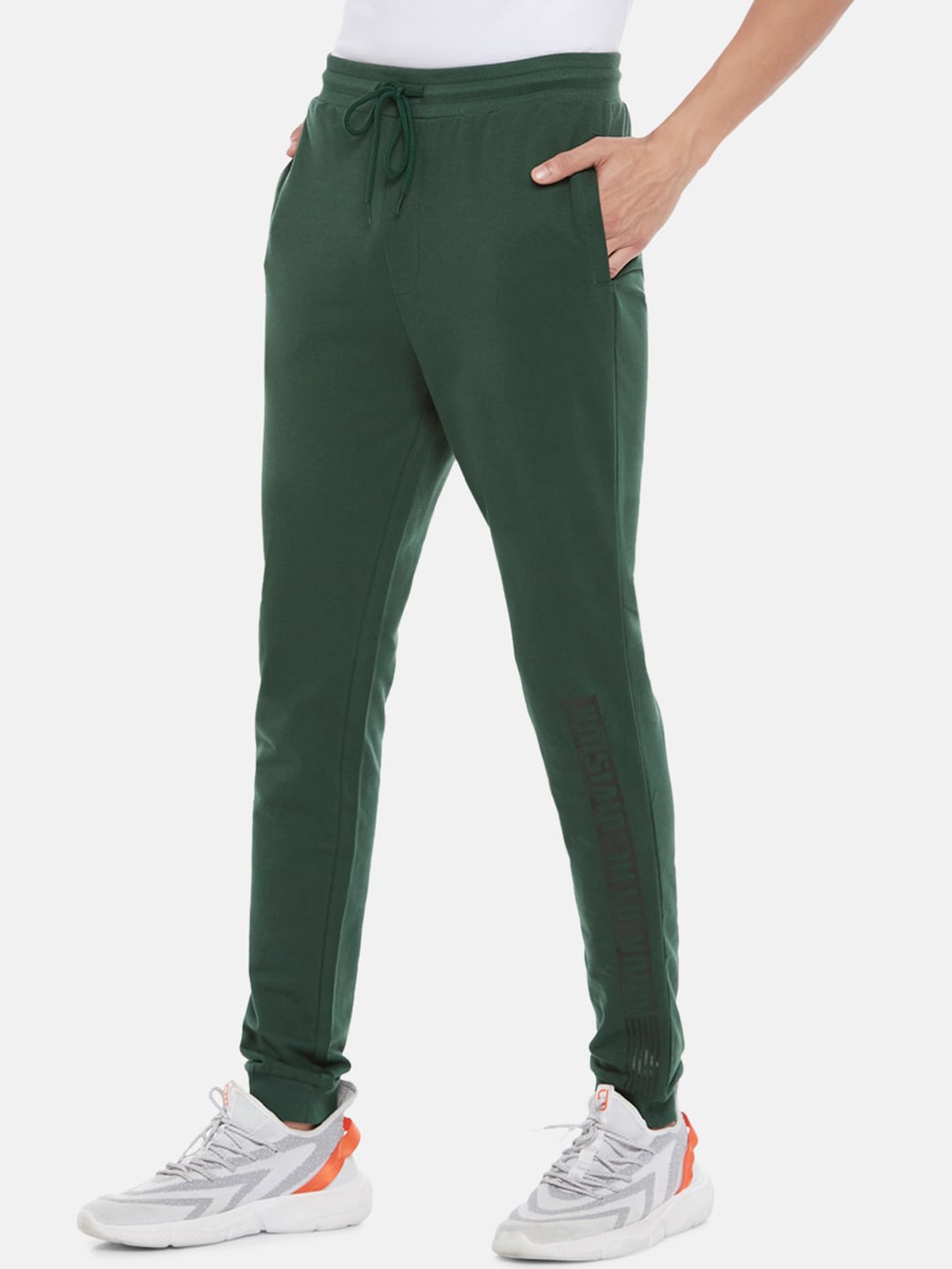 

Ajile by Pantaloons Men Green Solid Slim-Fit Pure Cotton Joggers