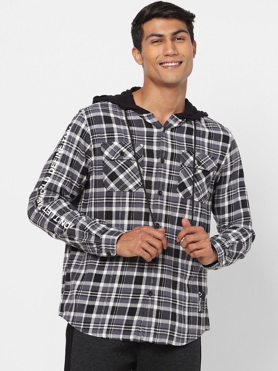 

Street Armor by Pantaloons Men Black Tartan Checks Checked Casual Shirt