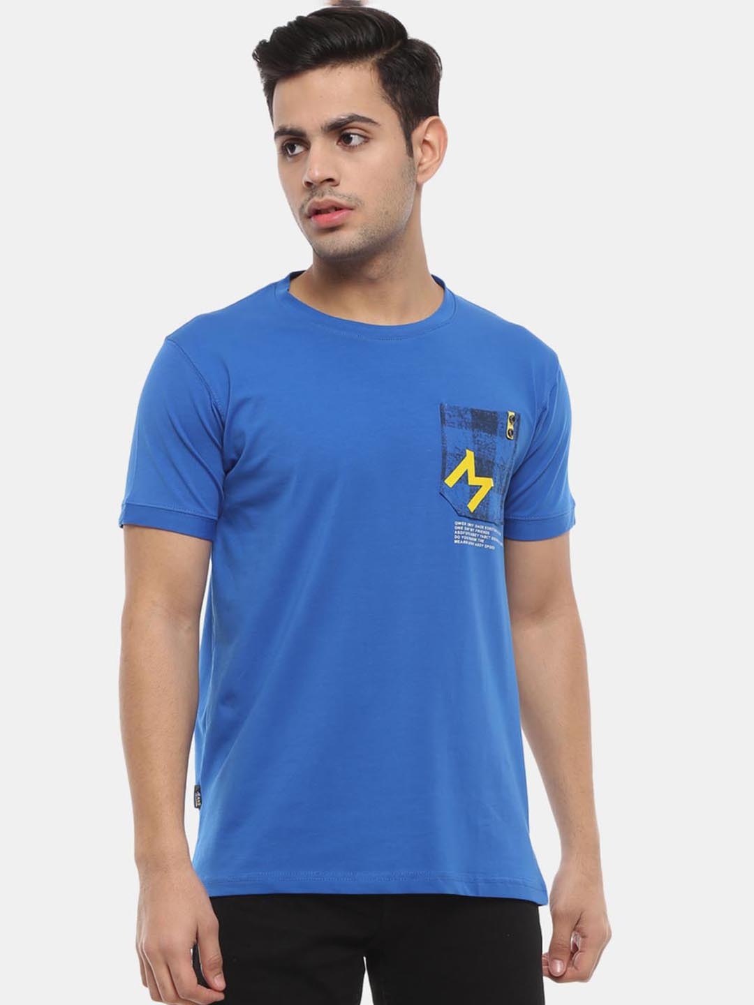 

V-Mart Men Blue & Black Slim Fit T-shirt