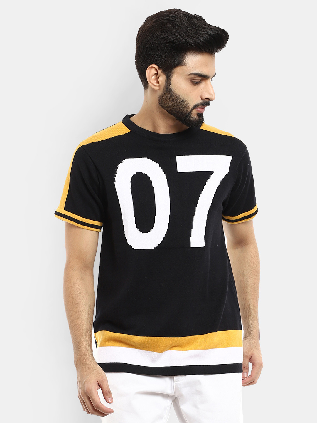 

V-Mart Men Black & White Varsity Printed Slim Fit T-shirt