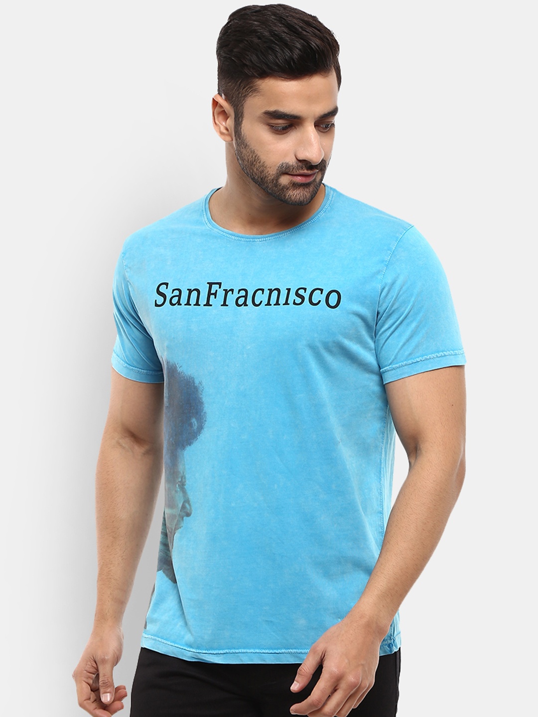 

V-Mart Men Blue & Black Printed Slim Fit T-shirt