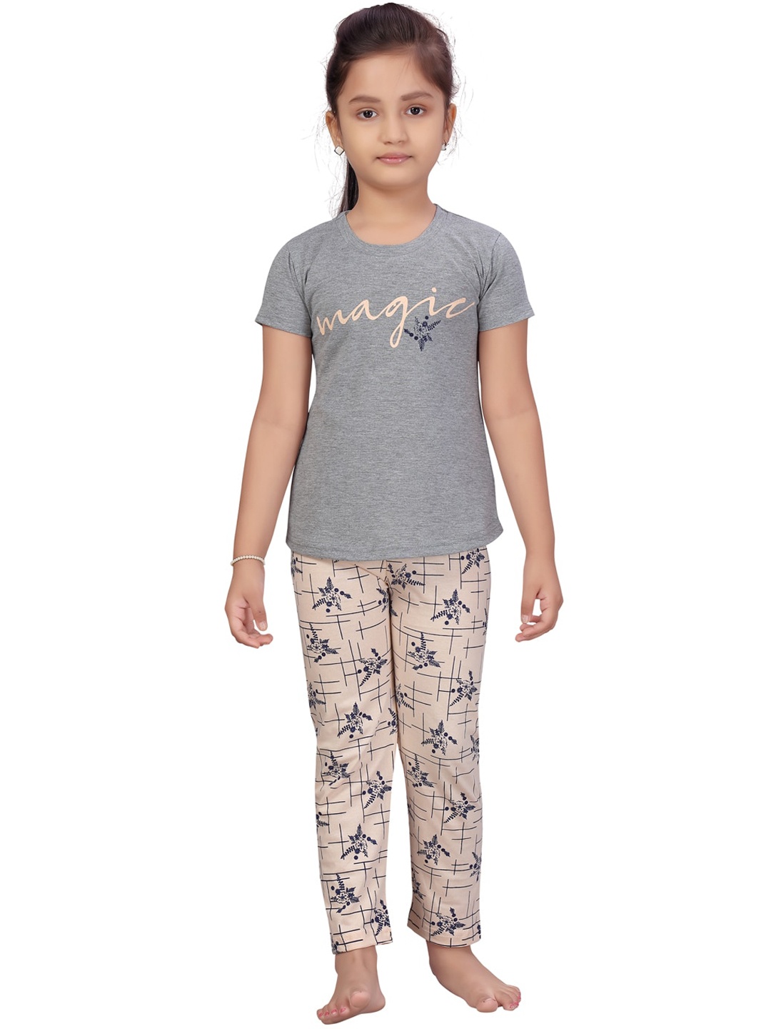 

Aarika Girls Grey & Beige Printed Cotton Night suit