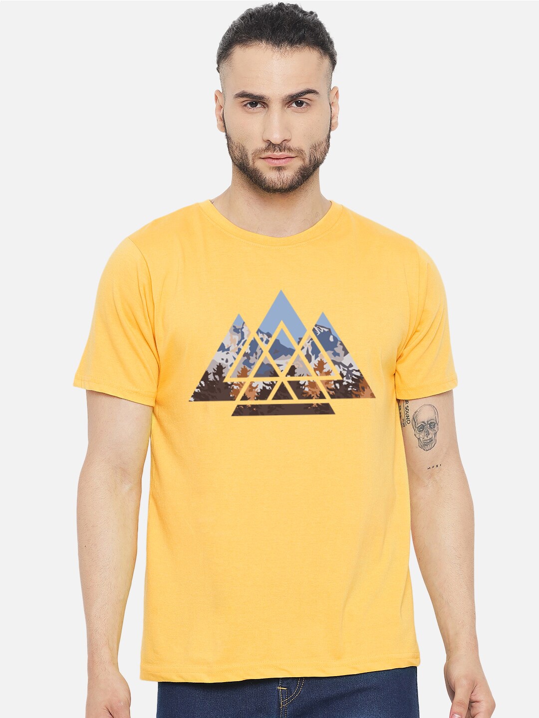 

FFLIRTYGO Men Yellow & Blue Printed T-shirt