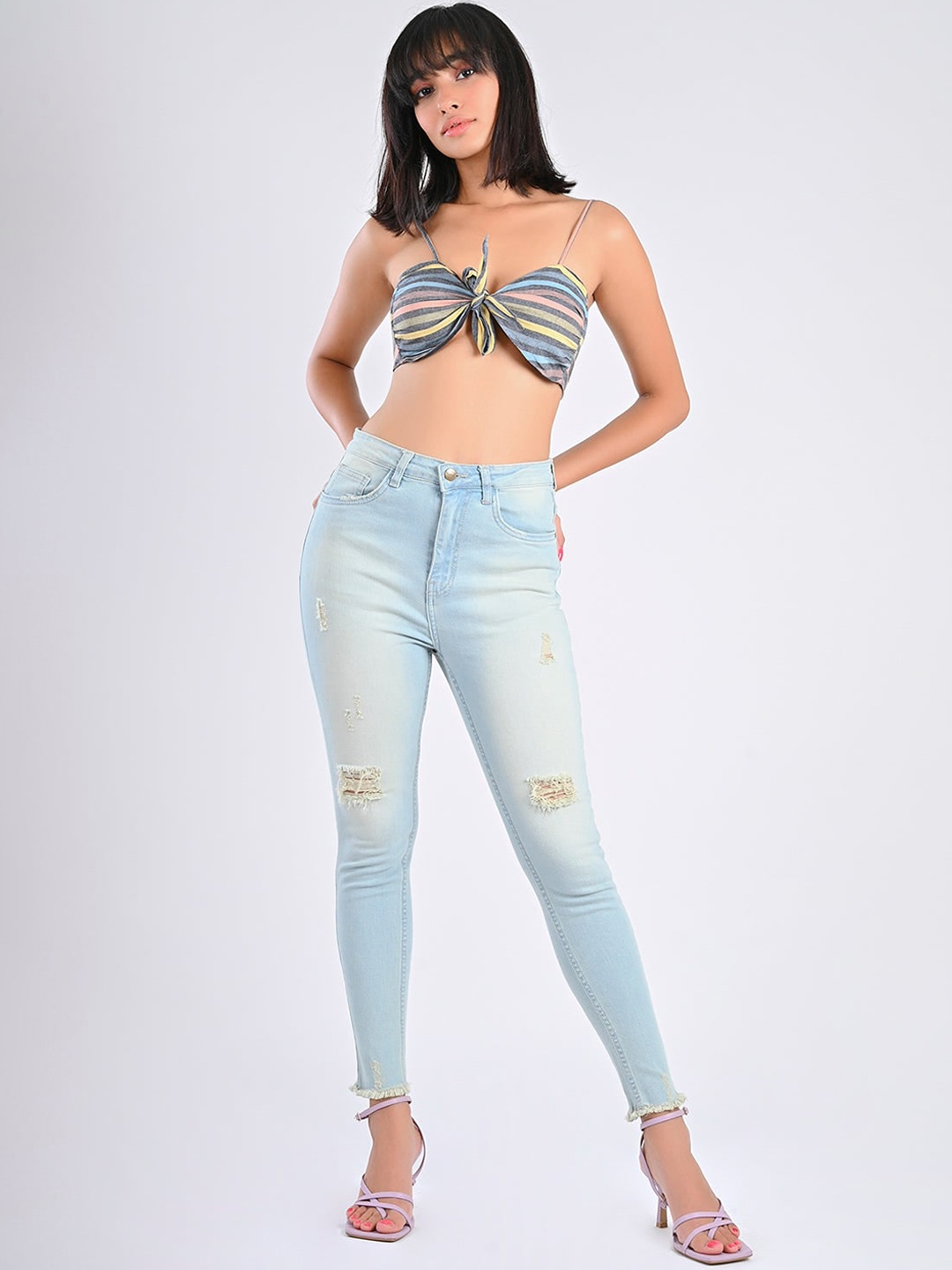 

FREAKINS Women Blue Skinny Fit Mildly Distressed Heavy Fade Jeans