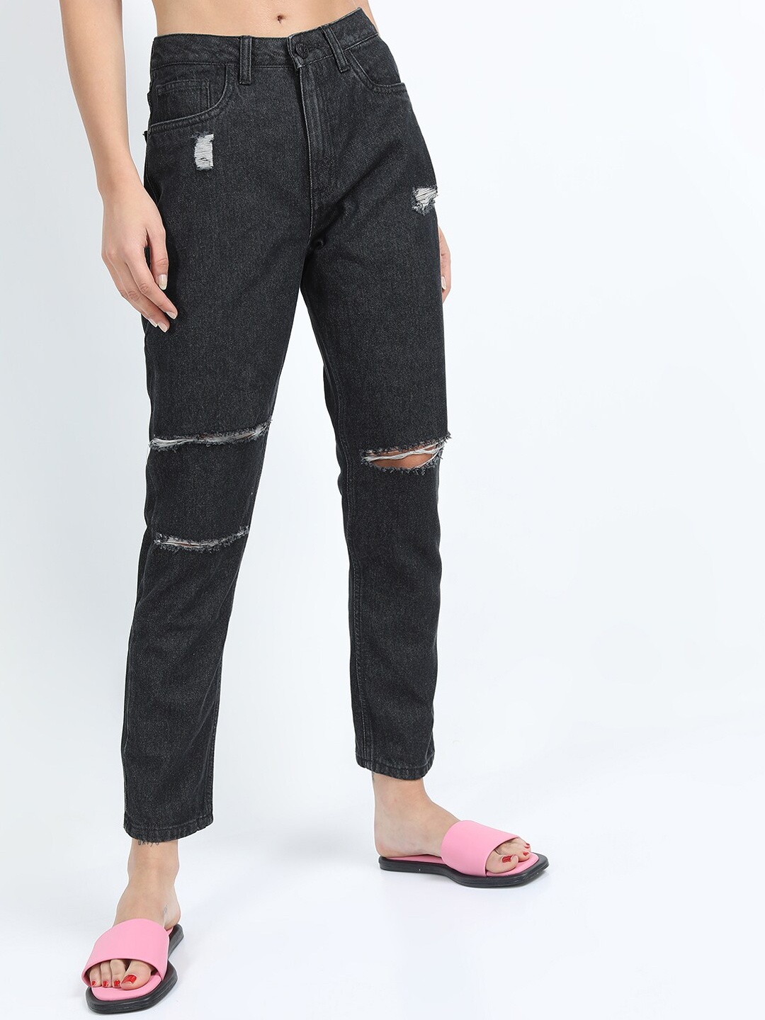 

Tokyo Talkies Women Black Straight Fit Mildly Distressed Jeans