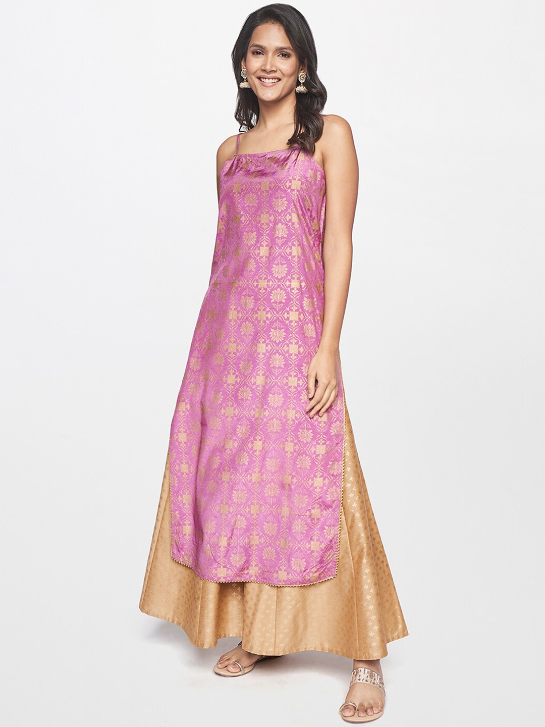 

itse Women Pink & Golden Ethnic Motifs Kurta