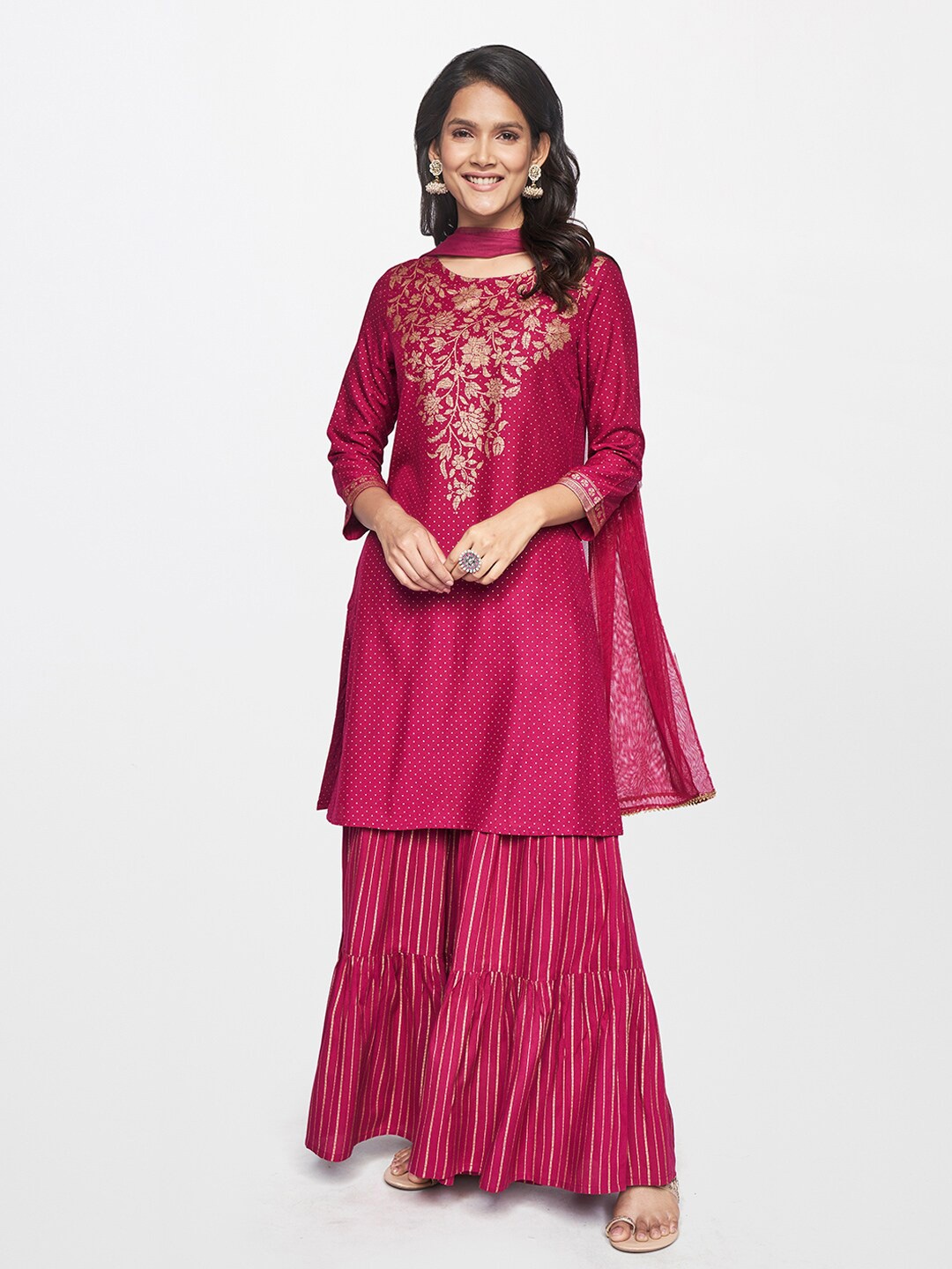 

itse Women Magenta Ethnic Motifs Printed Layered Kurta with Palazzos & Dupatta