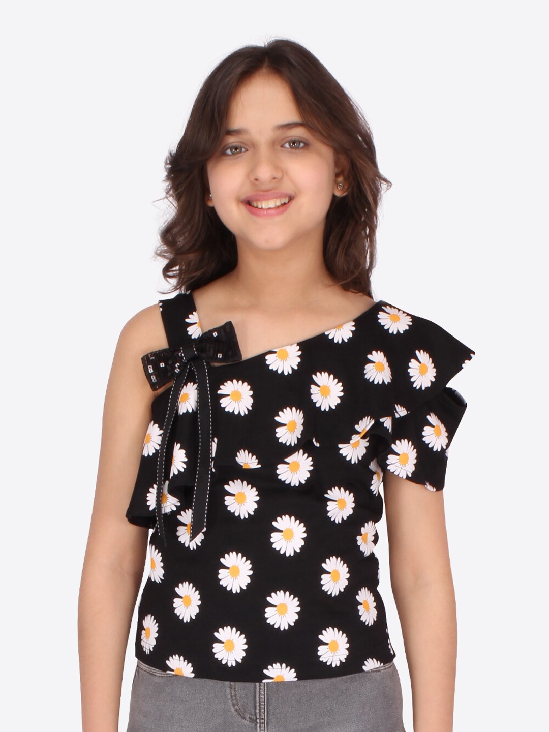 

CUTECUMBER Girls Black Floral Print Top