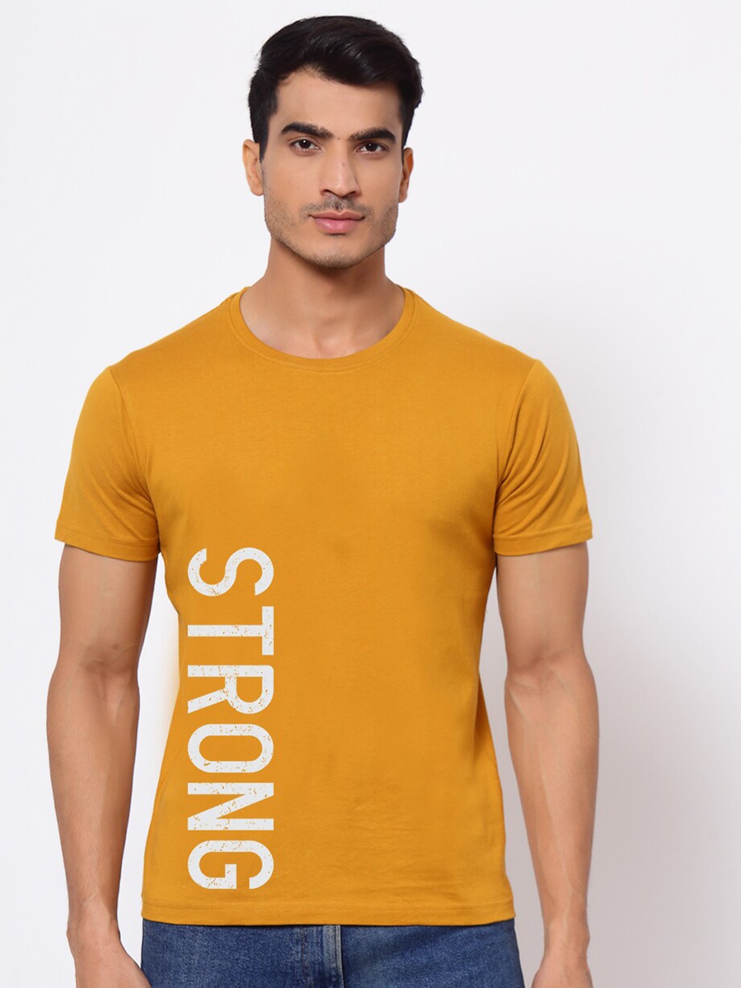 

FERANOID Men Mustard Yellow & White Typography Printed Bio Finish Pure Cotton T-shirt