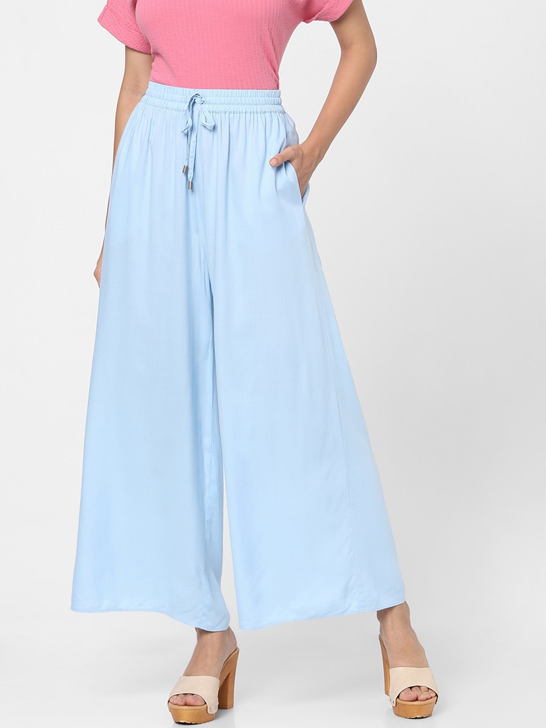 

Vero Moda Women Blue Straight Fit Culottes Trousers