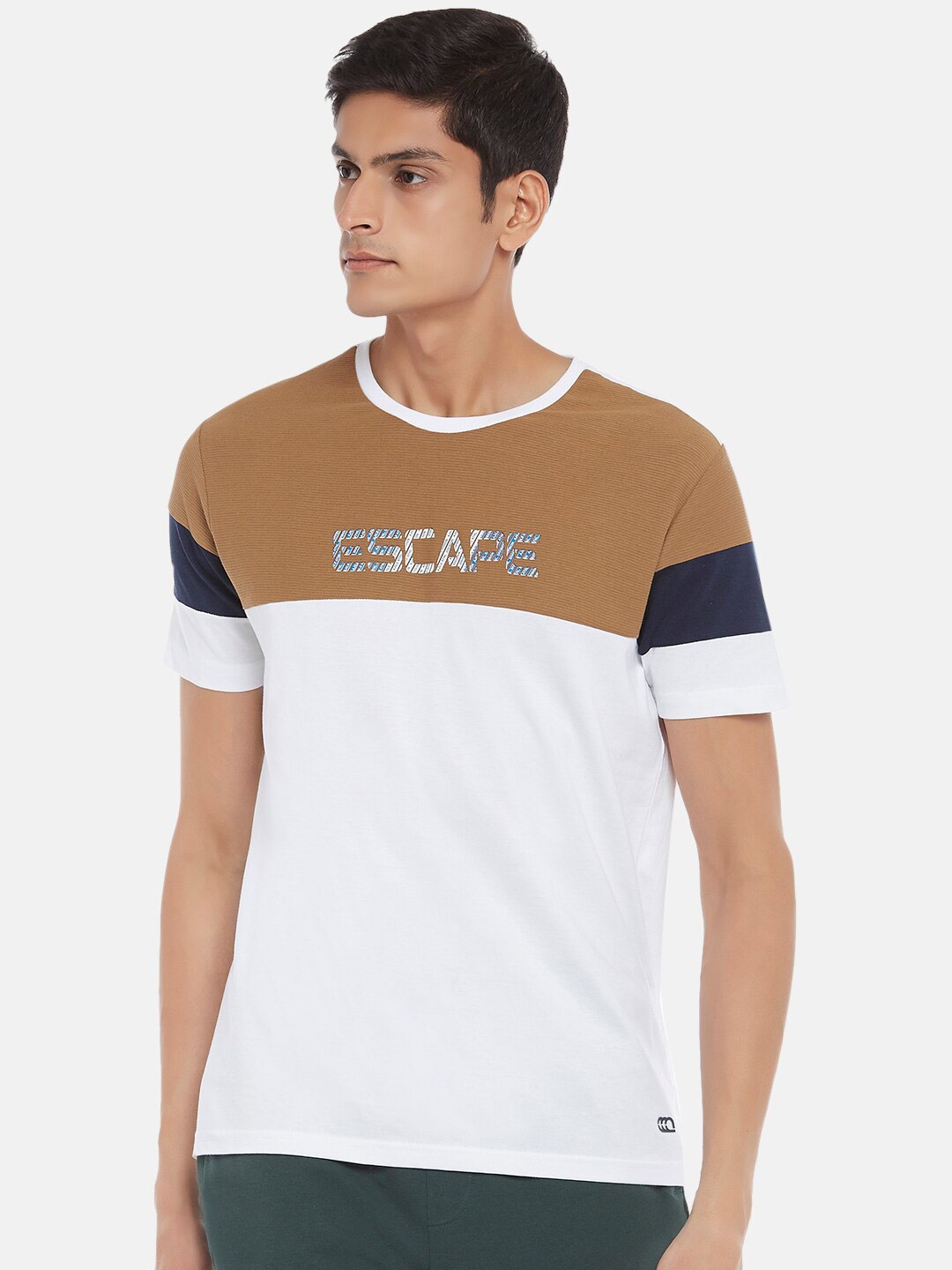 

Ajile by Pantaloons Men White & Brown Colourblocked Slim Fit Cotton T-shirt