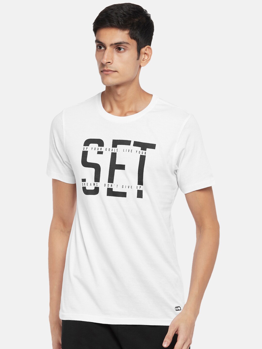 

Ajile by Pantaloons Men White & Black Typography Printed Slim Fit Cotton T-shirt