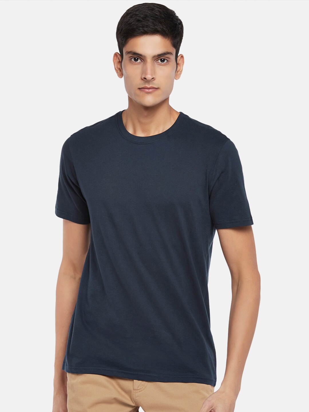 

BYFORD by Pantaloons Men Navy Blue Solid T-shirt