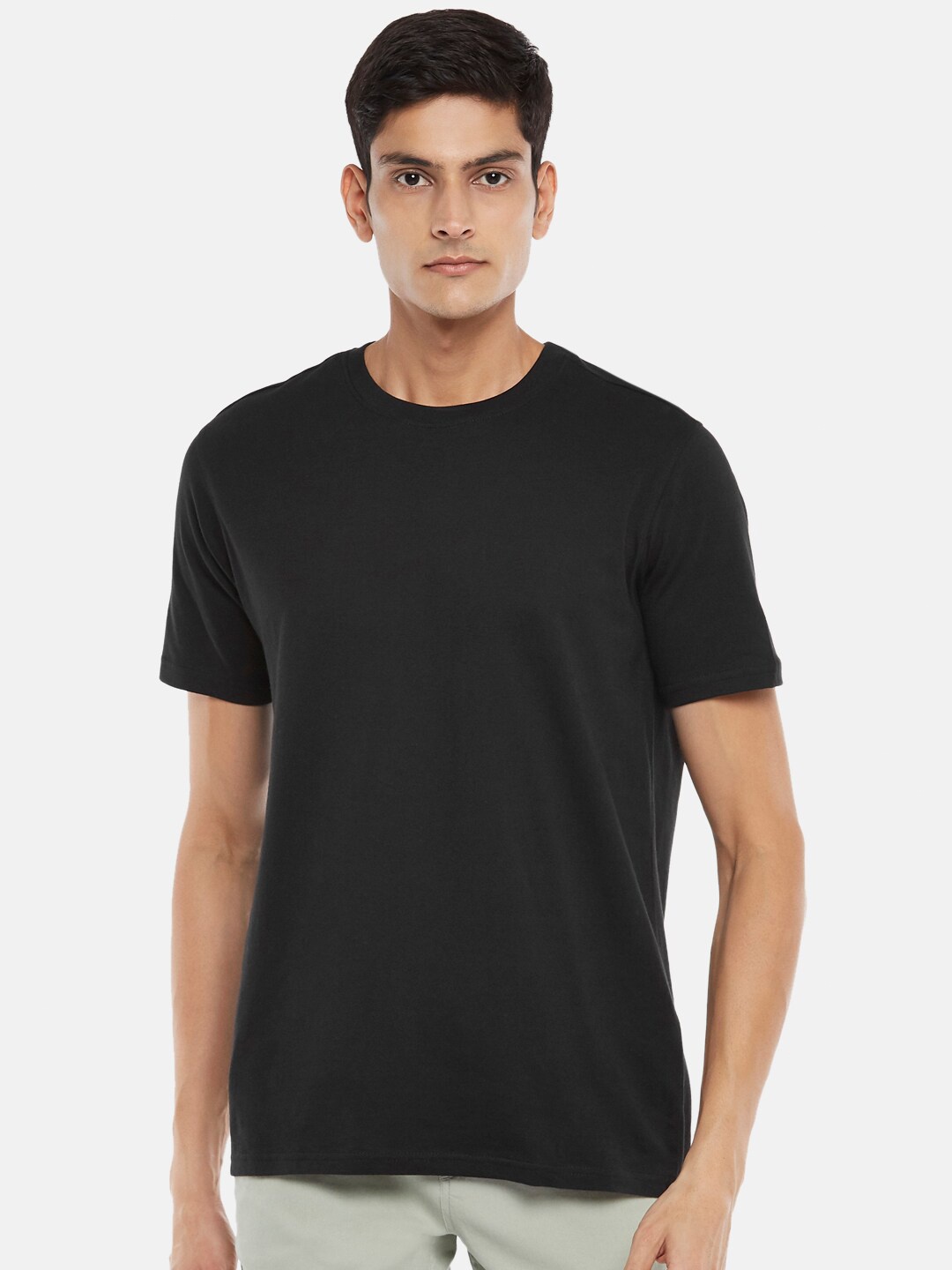 

BYFORD by Pantaloons Men Black Cotton T-shirt