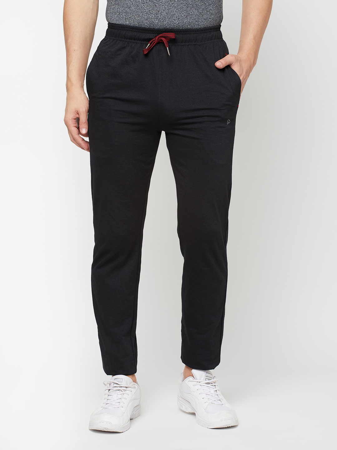 

SPORTO Men Black Solid Track pants