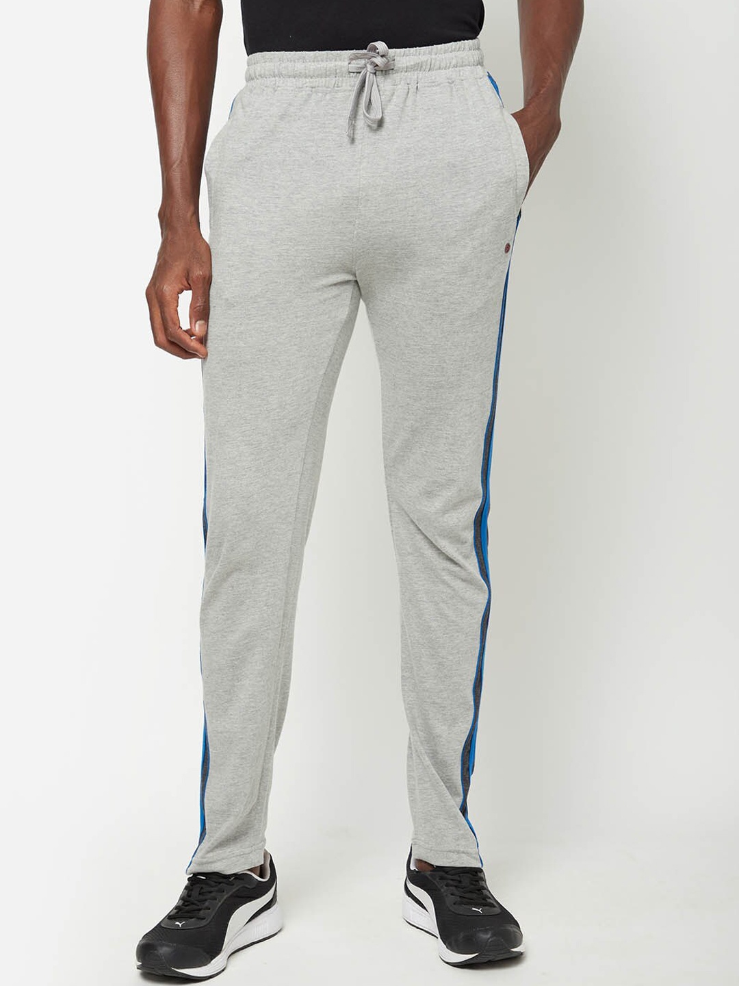 

SPORTO Men Grey Melange Solid Track Pants