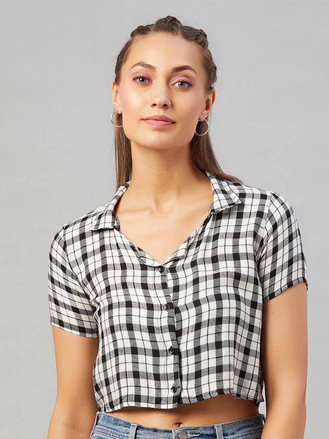 

CHIMPAAANZEE Women Black Classic Gingham Checks Checked Crop Casual Shirt