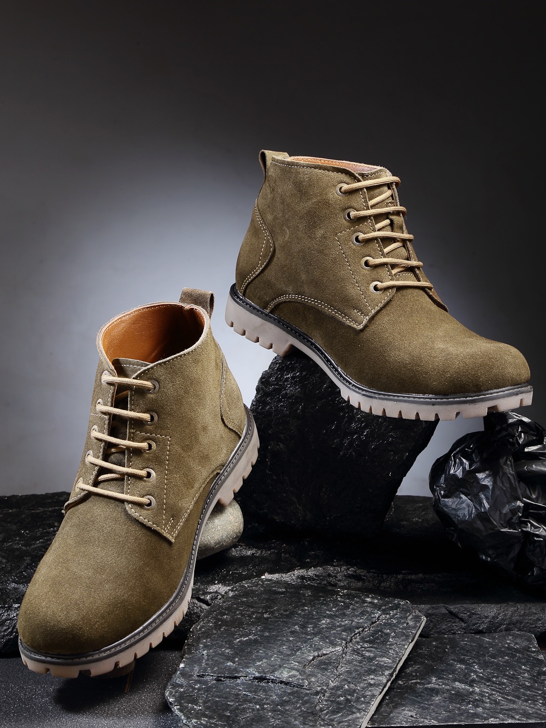 

LOUIS STITCH Men Olive Green Solid Suede High-Top Derbys