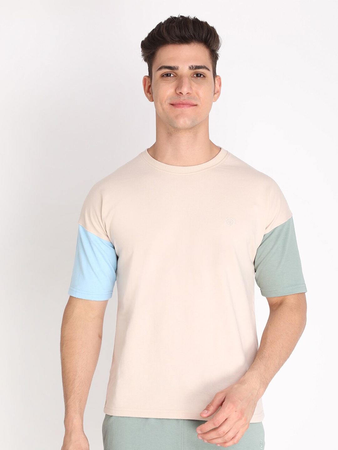 

CHKOKKO Men Beige Outdoor Cotton T-shirt