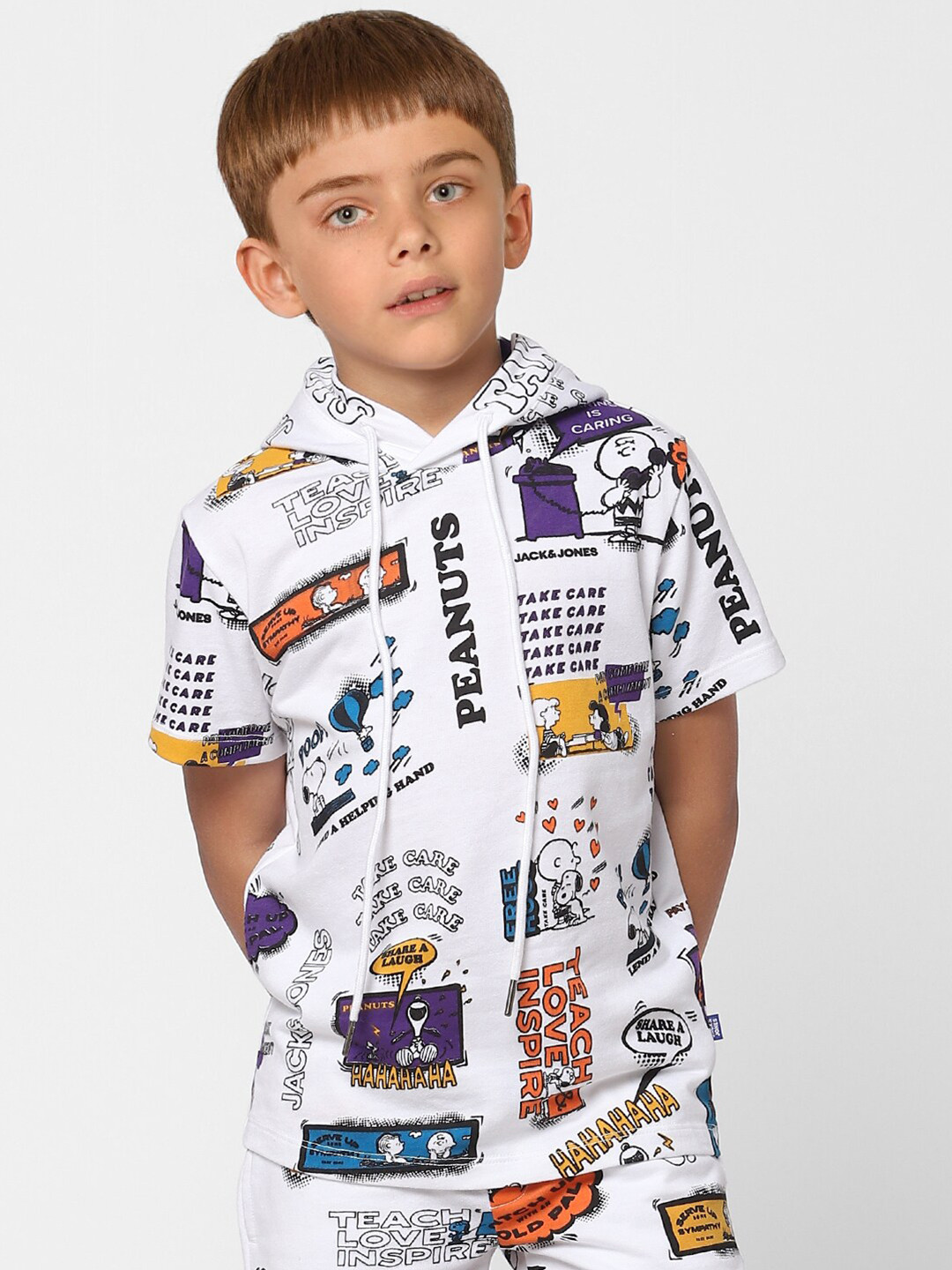 

Jack & Jones Boys White Typography Printed Hooded Cotton T-shirt