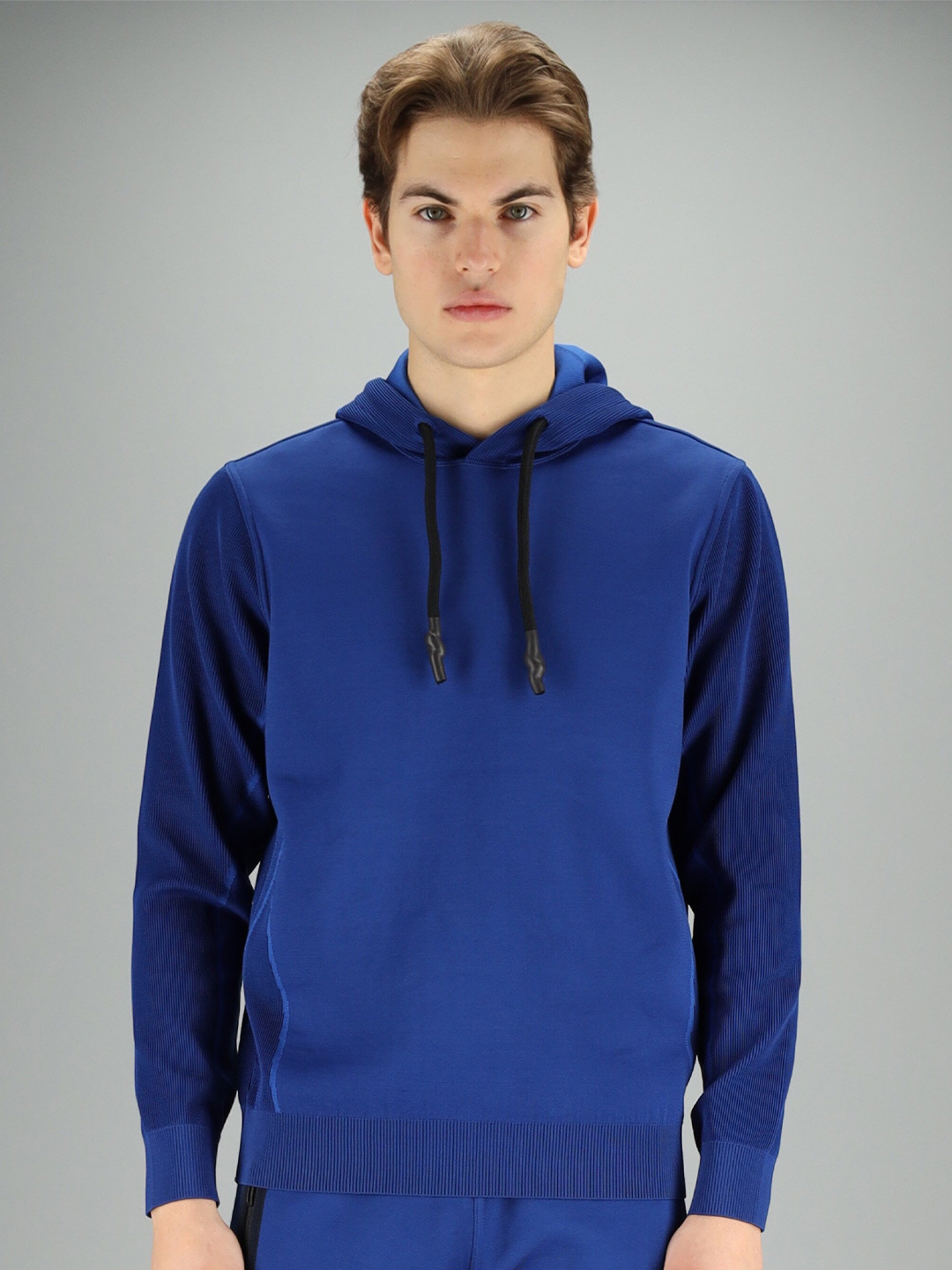 

FREESOUL Men Blue Hooded Sweatshirt