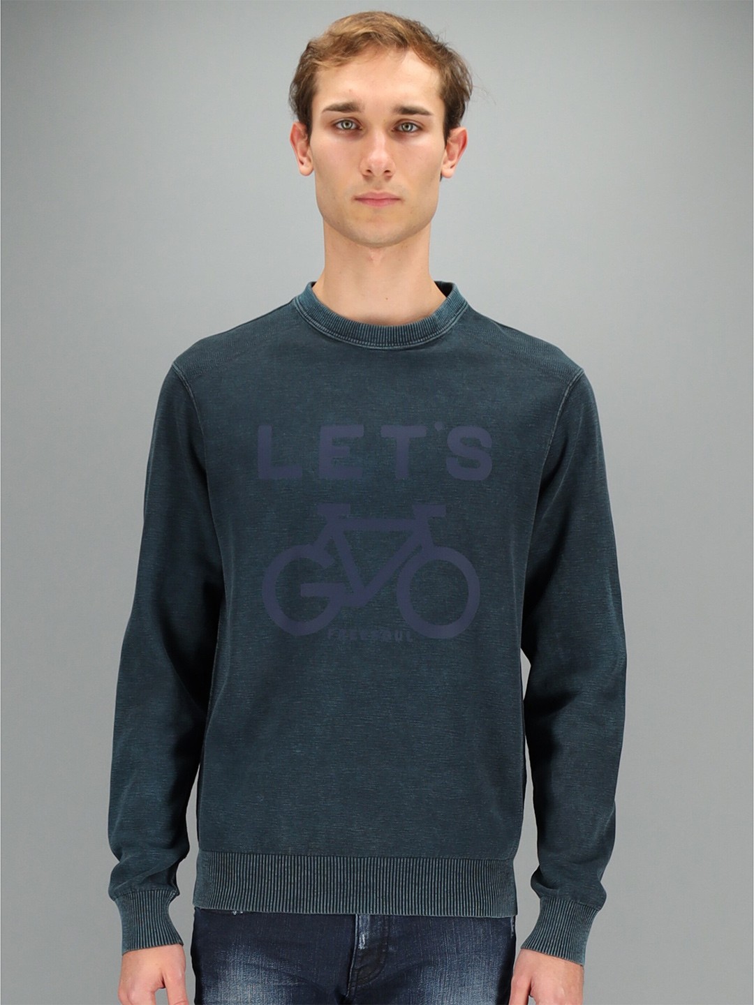 

FREESOUL Men Blue Printed Sweatshirt