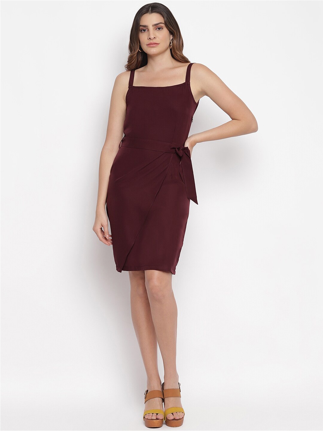 

Lagashi Brown Sheath Dress