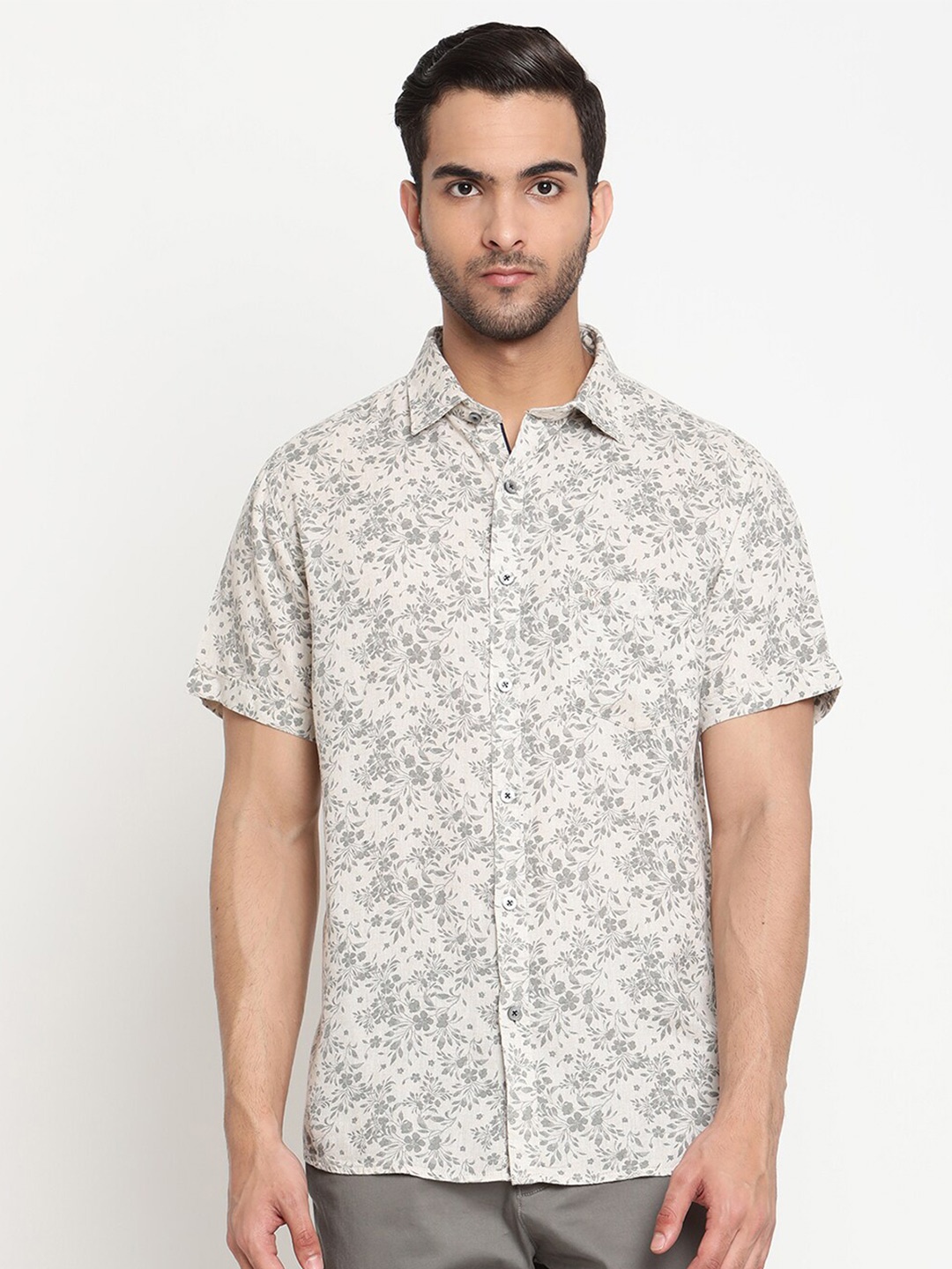 

Cantabil Men Cream-Coloured Original Floral Printed Cotton Casual Shirt