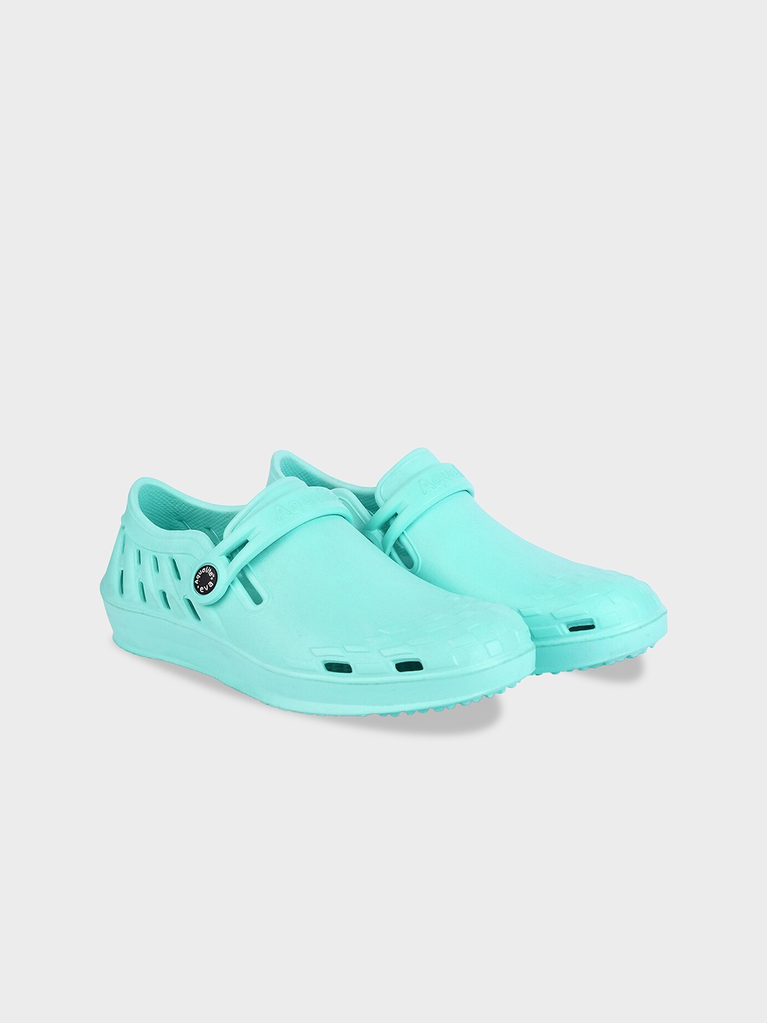 

Aqualite Women Green Solid Clogs