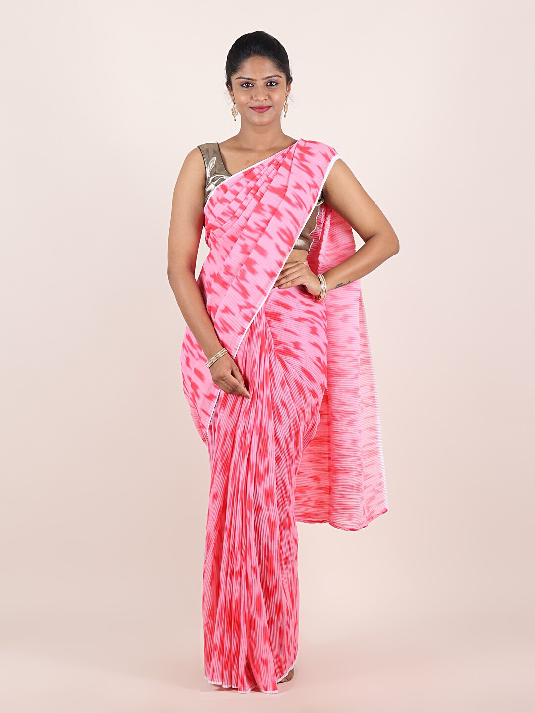 

Pothys Pink & White Abstract Printed Saree