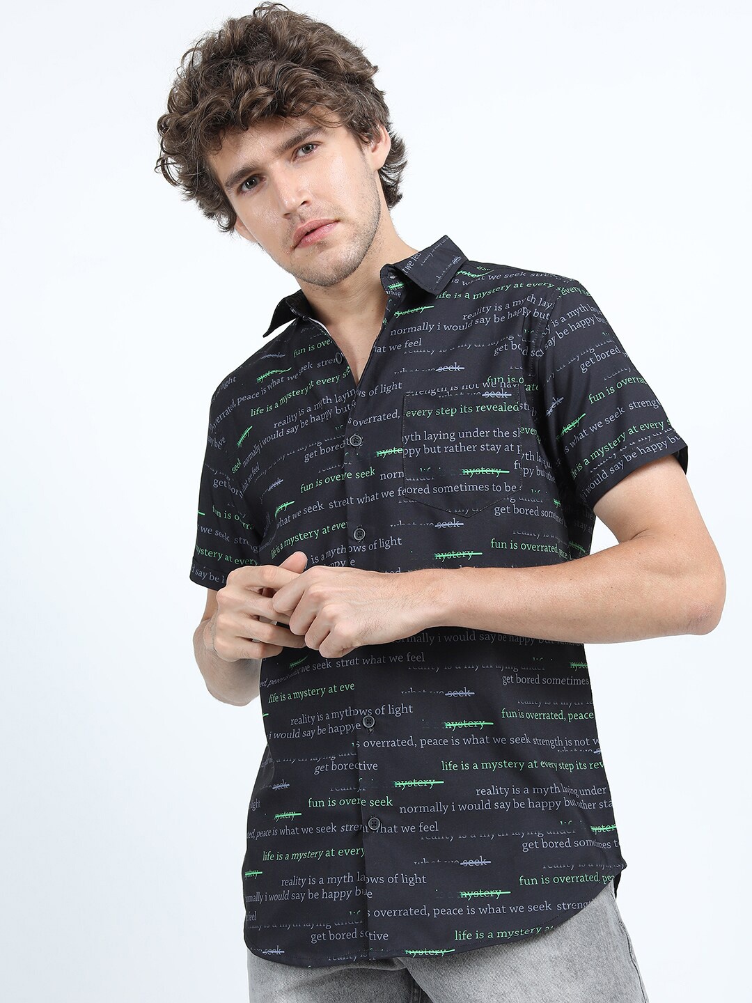 

LOCOMOTIVE Men Black Slim Fit Printed Casual Shirt