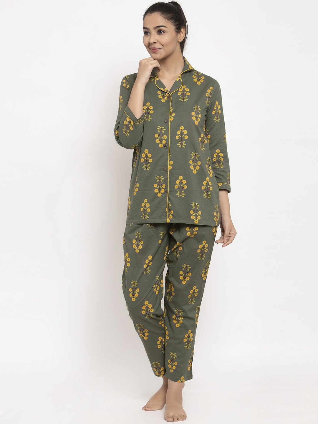 

Aujjessa Women Green & Yellow Printed Pure Cotton Night suit