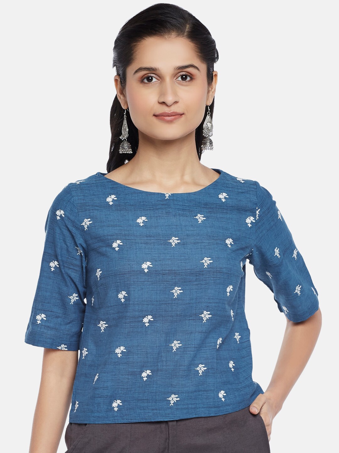 

AKKRITI BY PANTALOONS Blue & White Floral Embroidered Pure Cotton Top