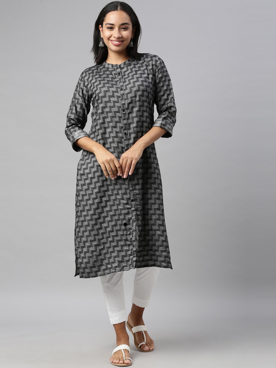 Nahara Women Black Geometric Printed Cotton Kurta