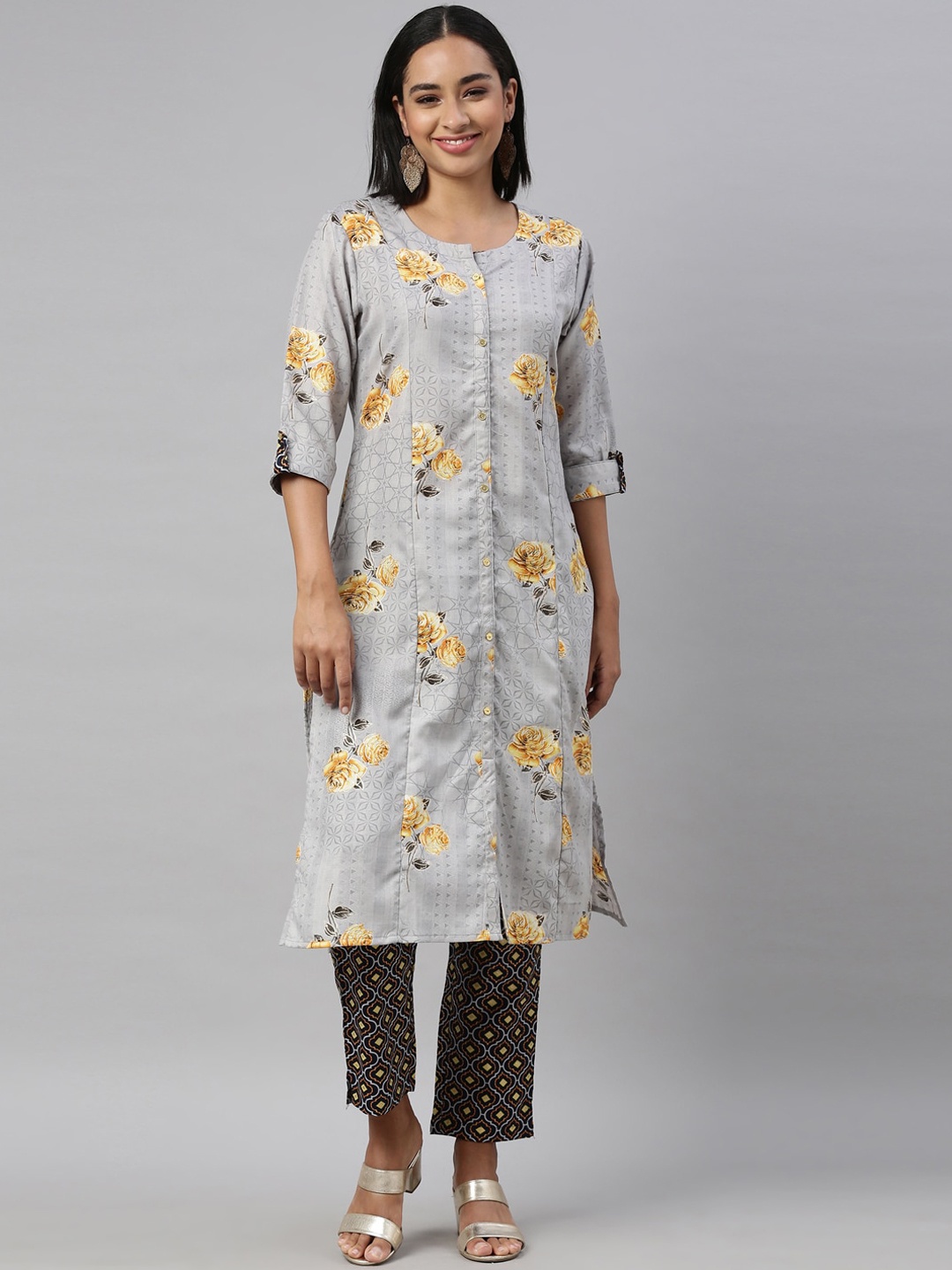 

Nahara Women Grey Floral Printed Panelled Kurta with Trousers