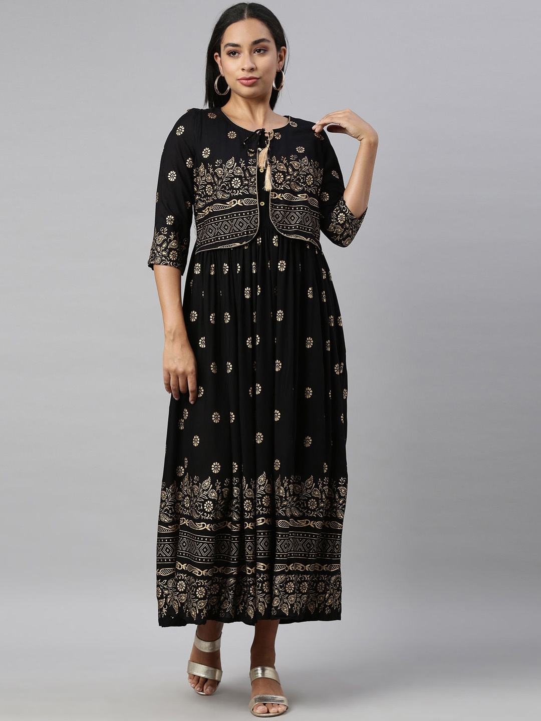 

Nahara Women Black Ethnic Motifs Printed Keyhole Neck Gotta Patti Anarkali Kurta
