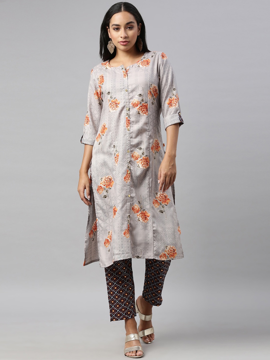 

Nahara Women Grey Floral Printed Panelled Kurti with Trousers