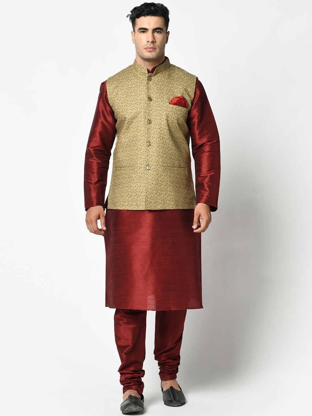 

DEYANN Men Green Kurta with Pyjamas