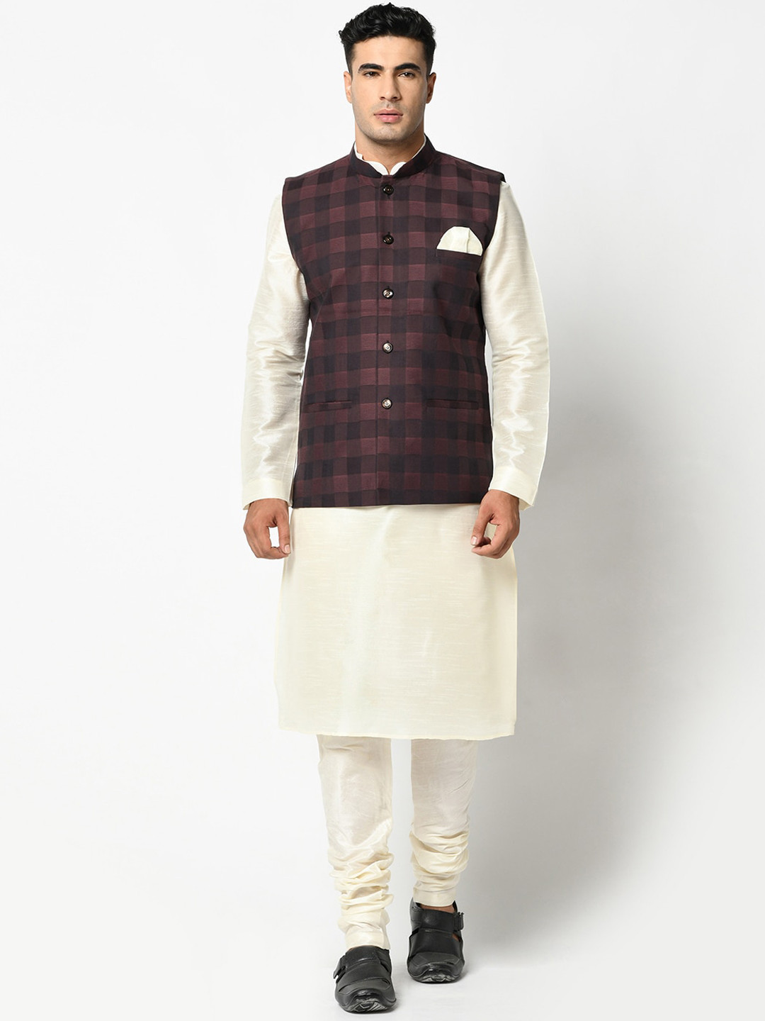

DEYANN Men Maroon Layered Kurta with Pyjamas