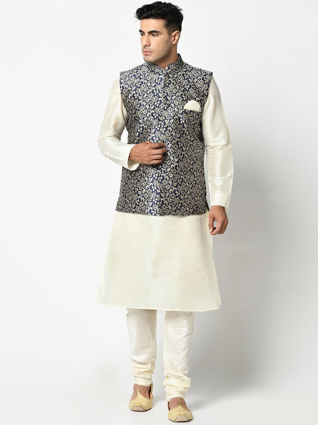 

DEYANN Men Navy Blue Layered Kurta with Pyjamas