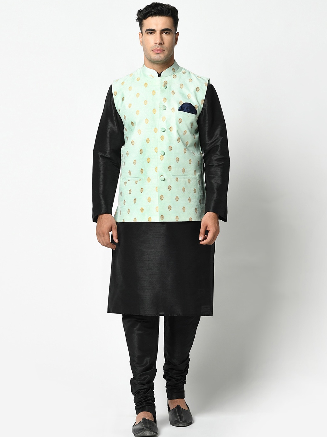 

DEYANN Men Sea Green Ethnic Motifs Kurta with Pyjamas & Nehru Jacket