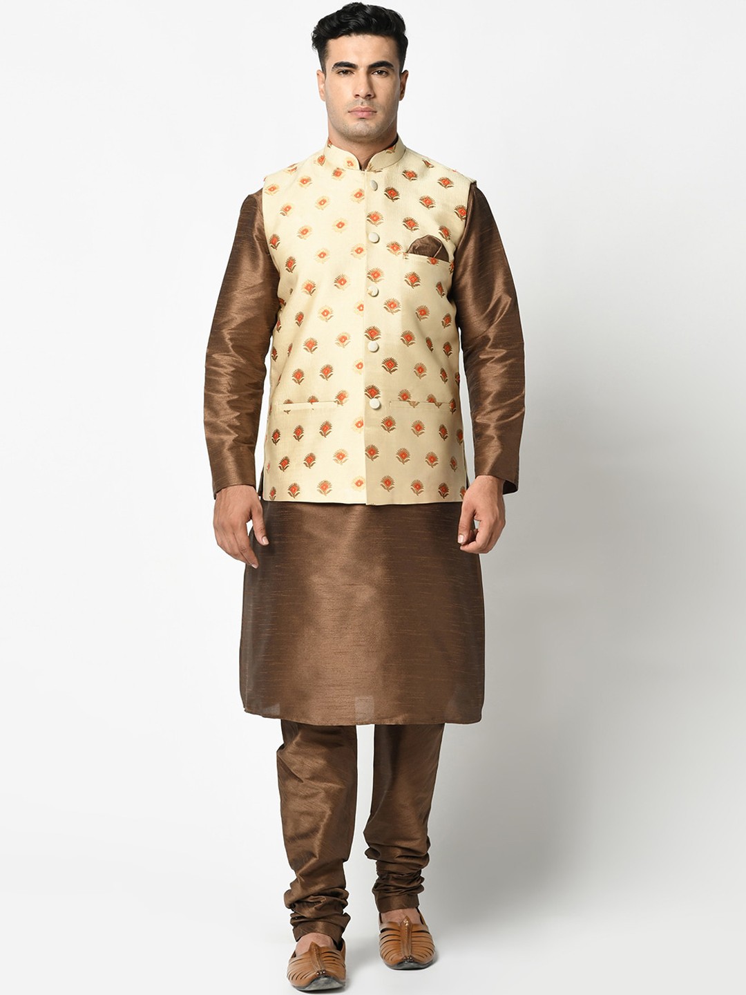 

DEYANN Men Cream-Coloured Kurta Churidar With Nehru Jacket