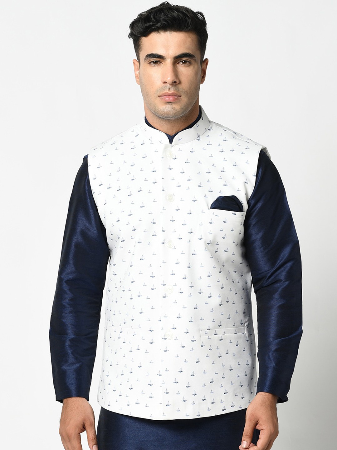 

DEYANN Men White Printed Nehru Jackets