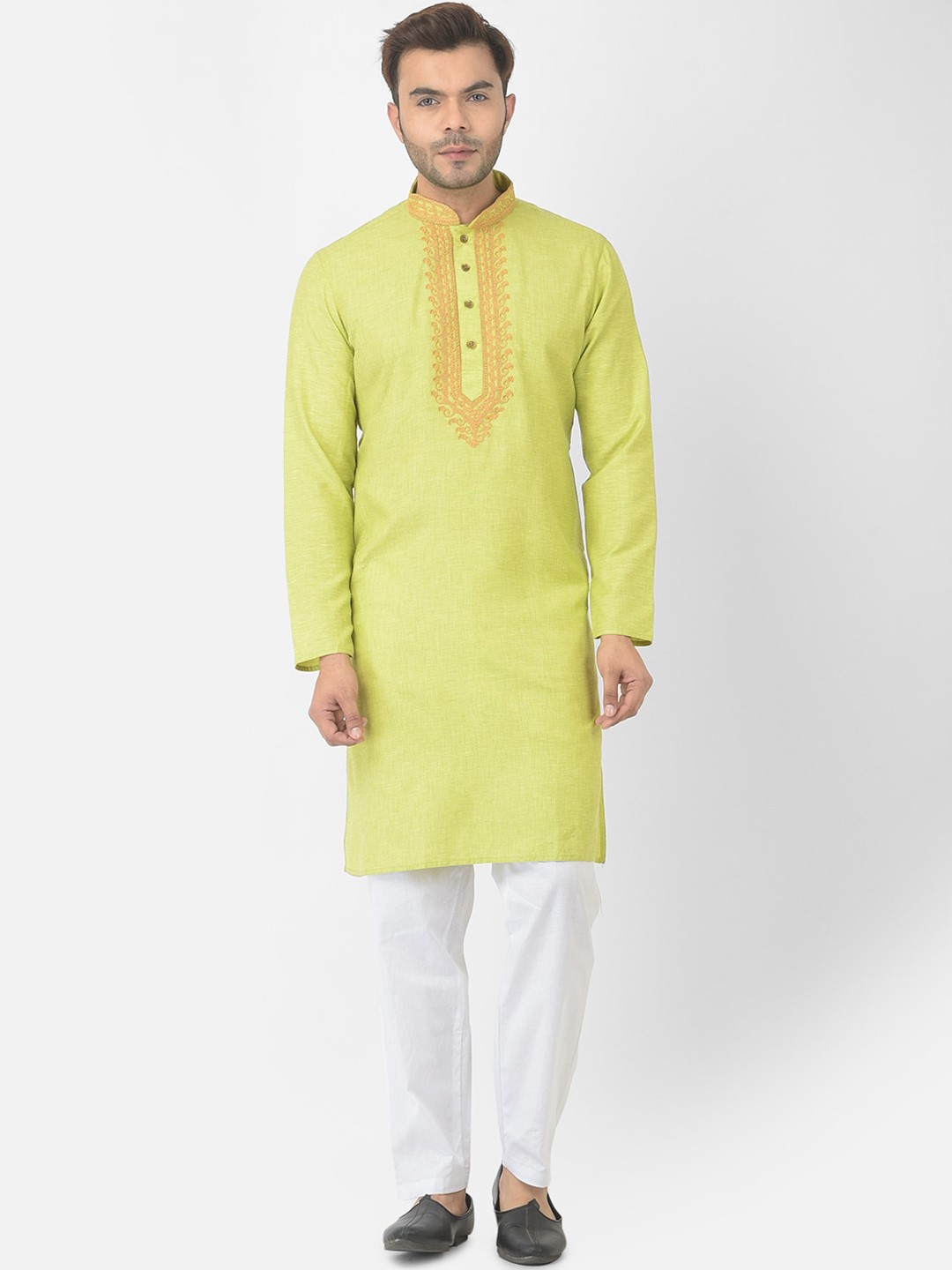 

DEYANN Men Green Thread Work Pure Cotton Kurta with Trousers